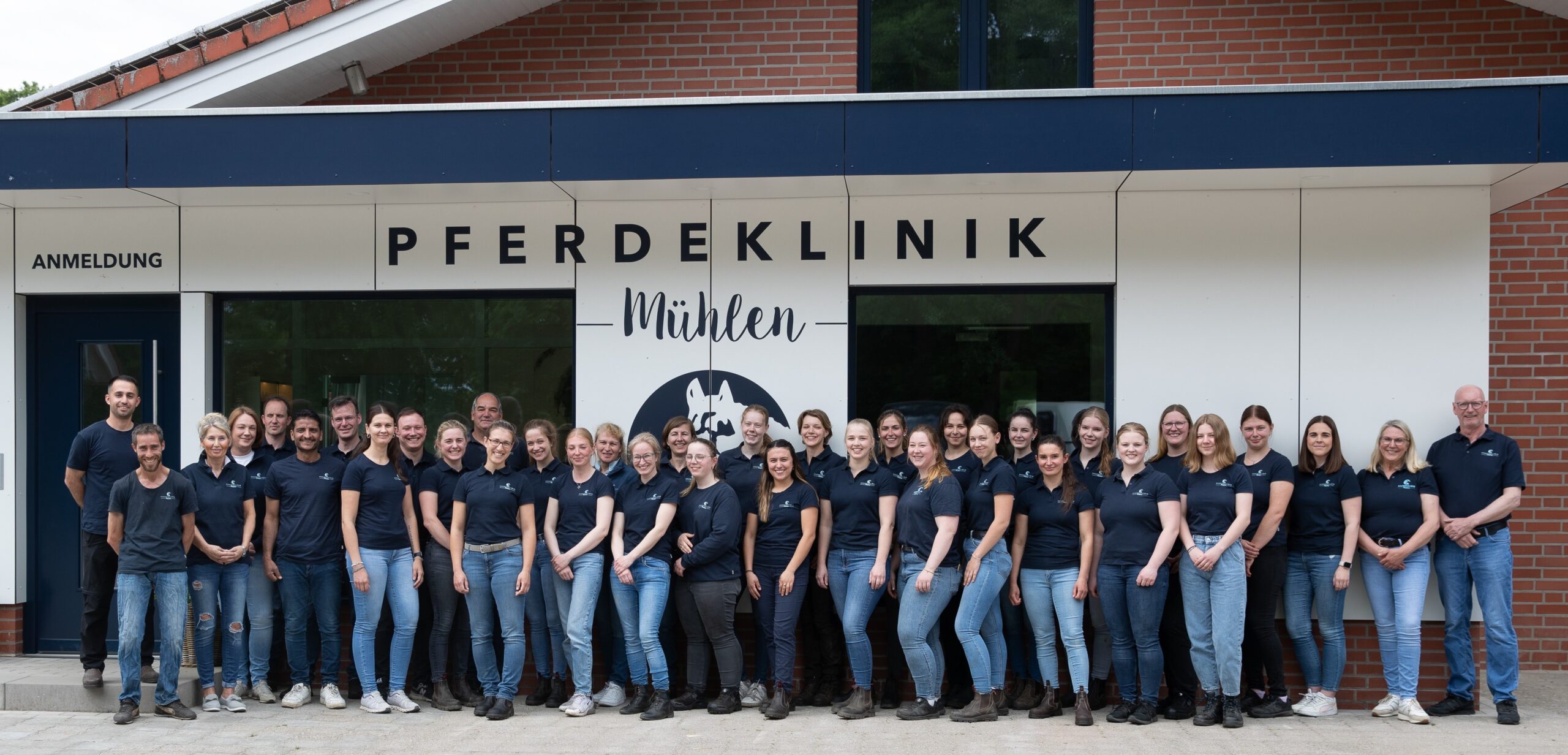 Team der Pferdeklinik Mühlen